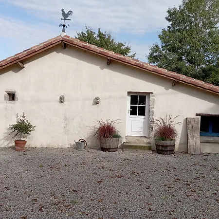 La Grange D'isabelle Holiday home Rouillac (Charente)